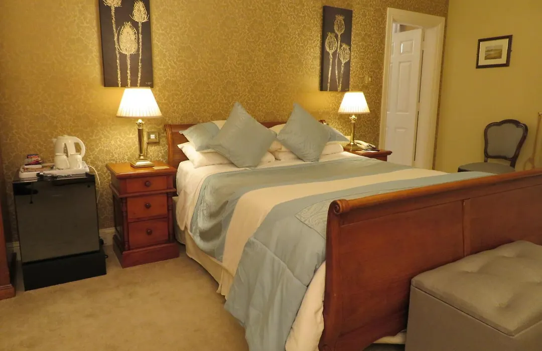 Brook Manor Lodge-1