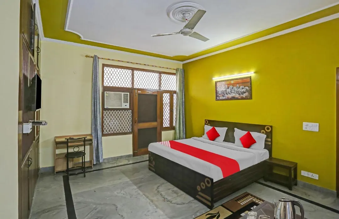 Hotel O Royal Retreat-1