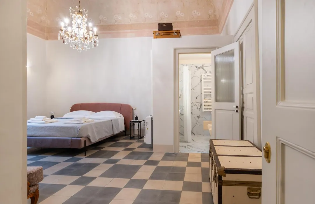 Donna Zaira Rooms&Suites-1