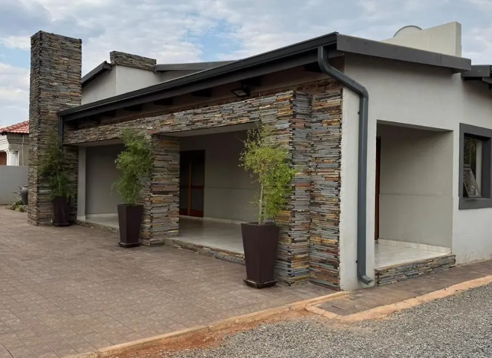 Kioma Guest House-1
