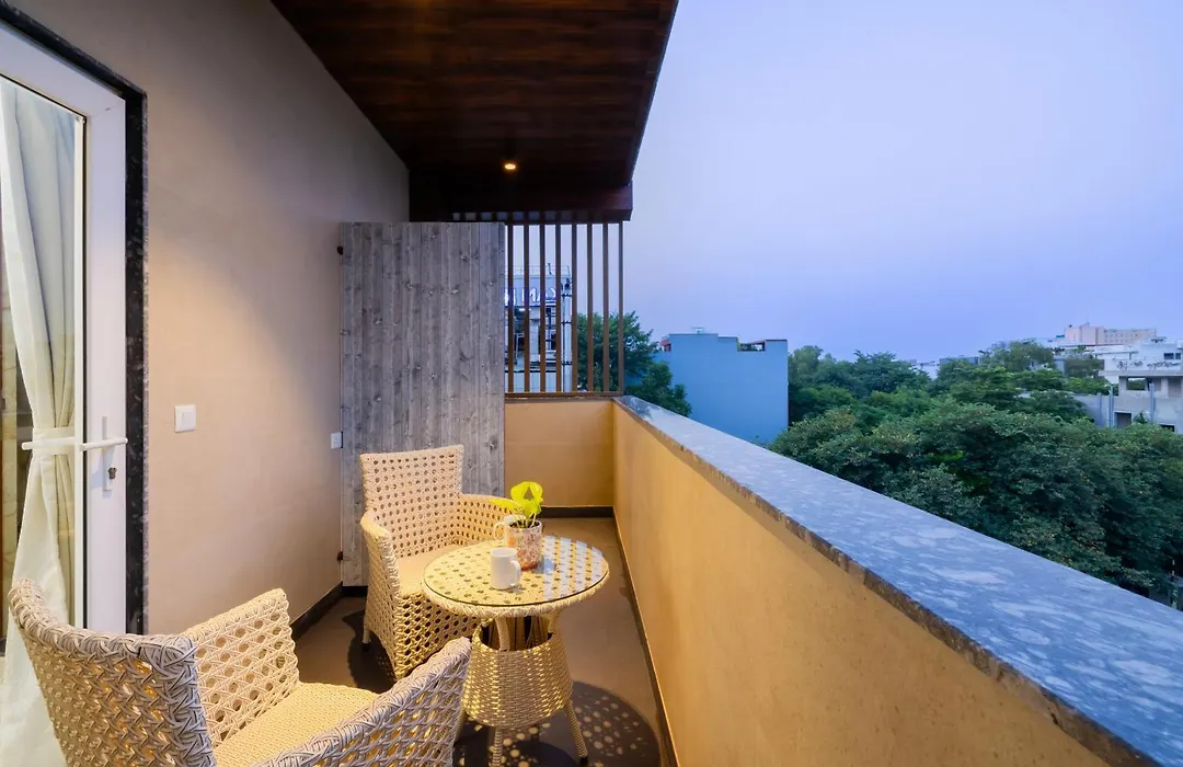 Kyomi Service Apartments-1