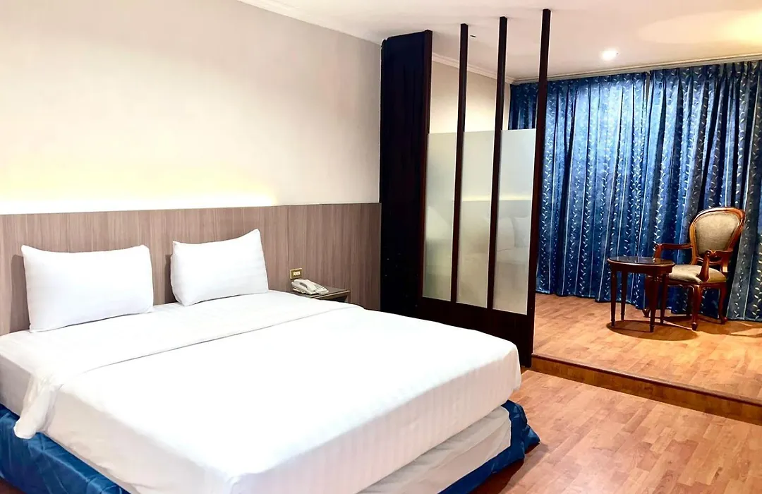Royal Asia Hotel-1