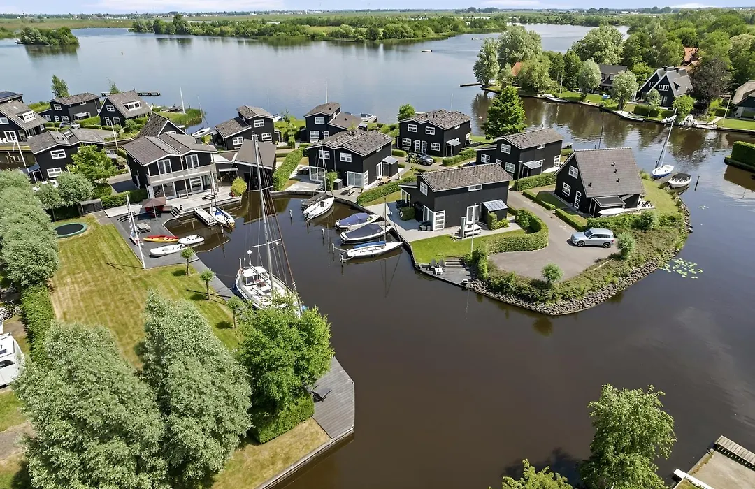 Waterpark Oan 'e Poel bij Sneekermeer-1