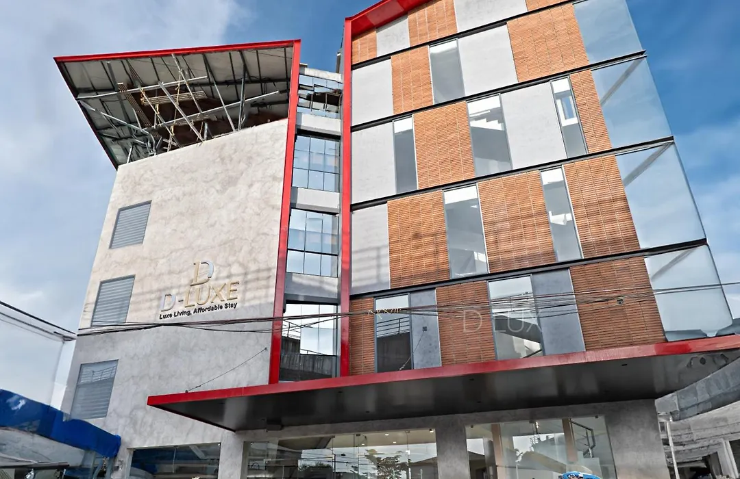 D-Luxe Hotel-1