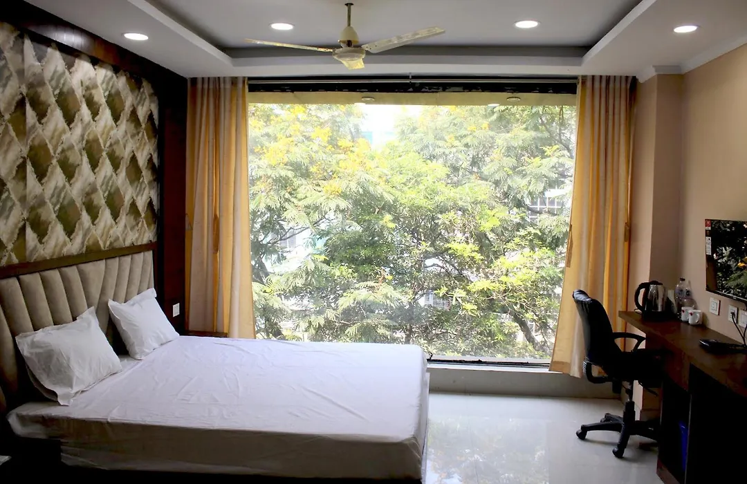 Park Royale Hotel-1