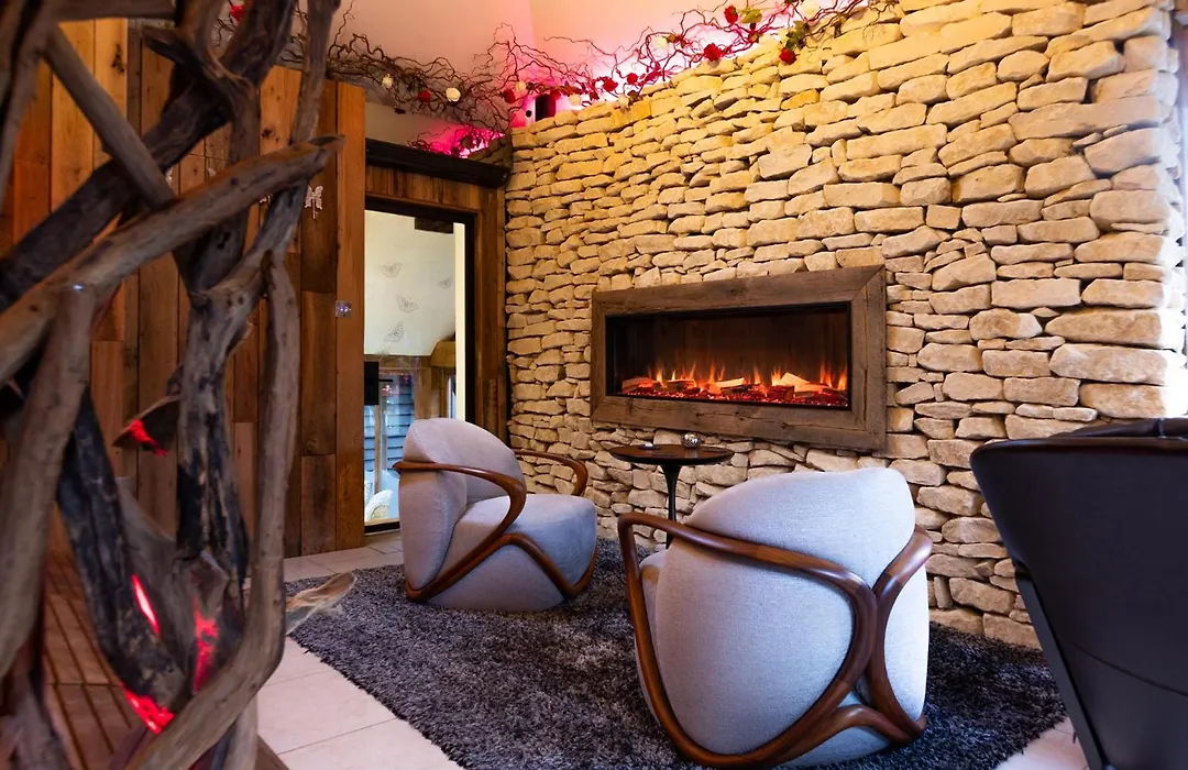 Quob Park Old House Hotel & Spa-1