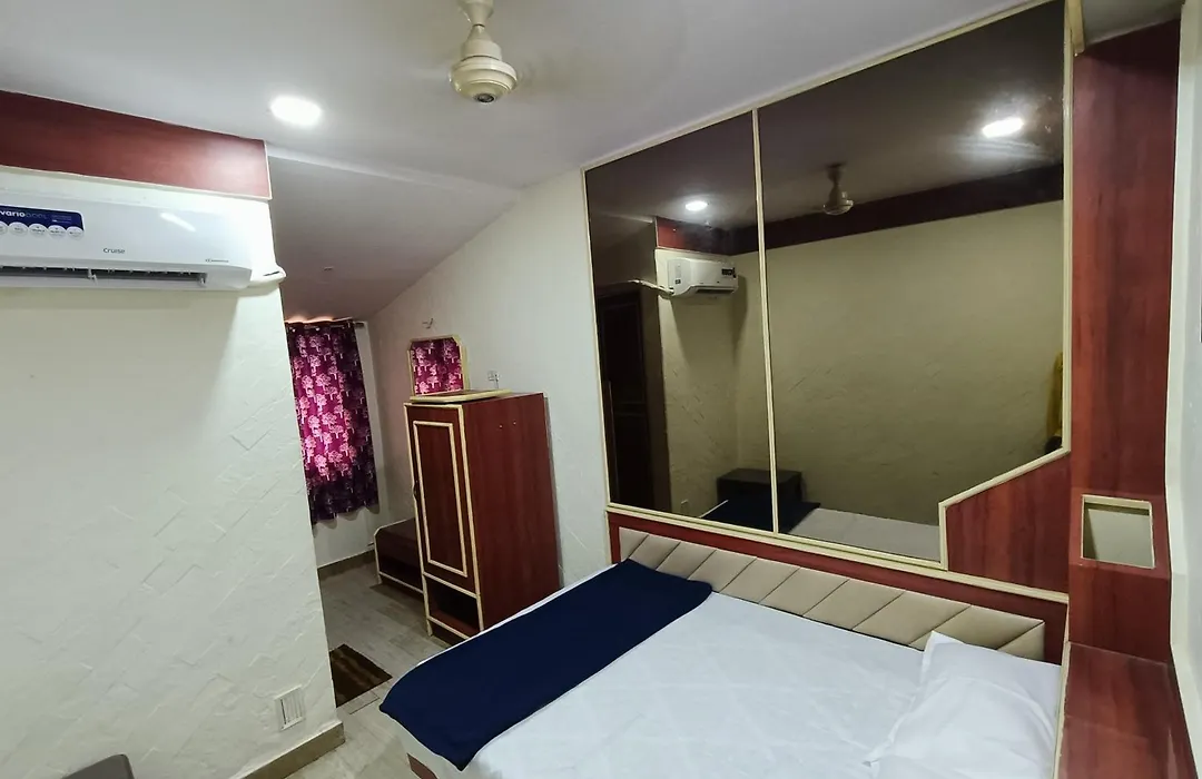 Hotel Platinum Residency Colaba-1