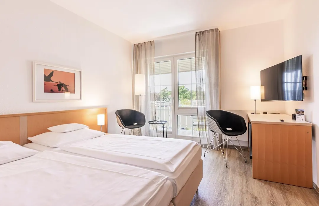 Inselhotel Rügen-1