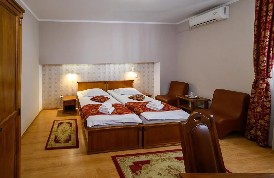 Hotel Transilvania-1