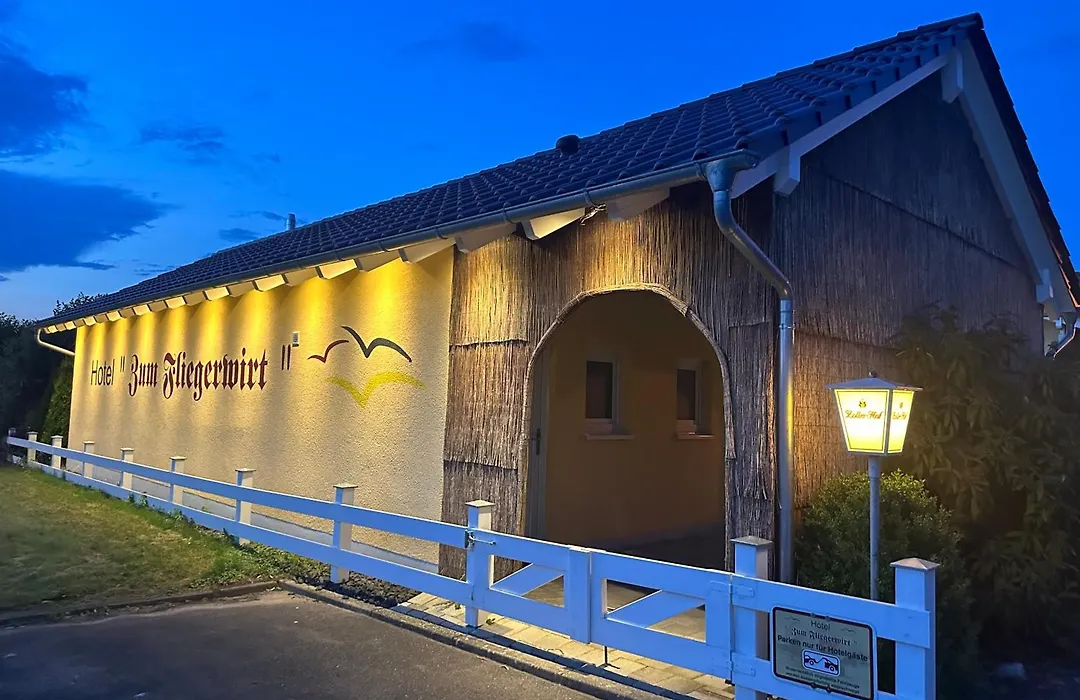Hotel Zum Fliegerwirt-1