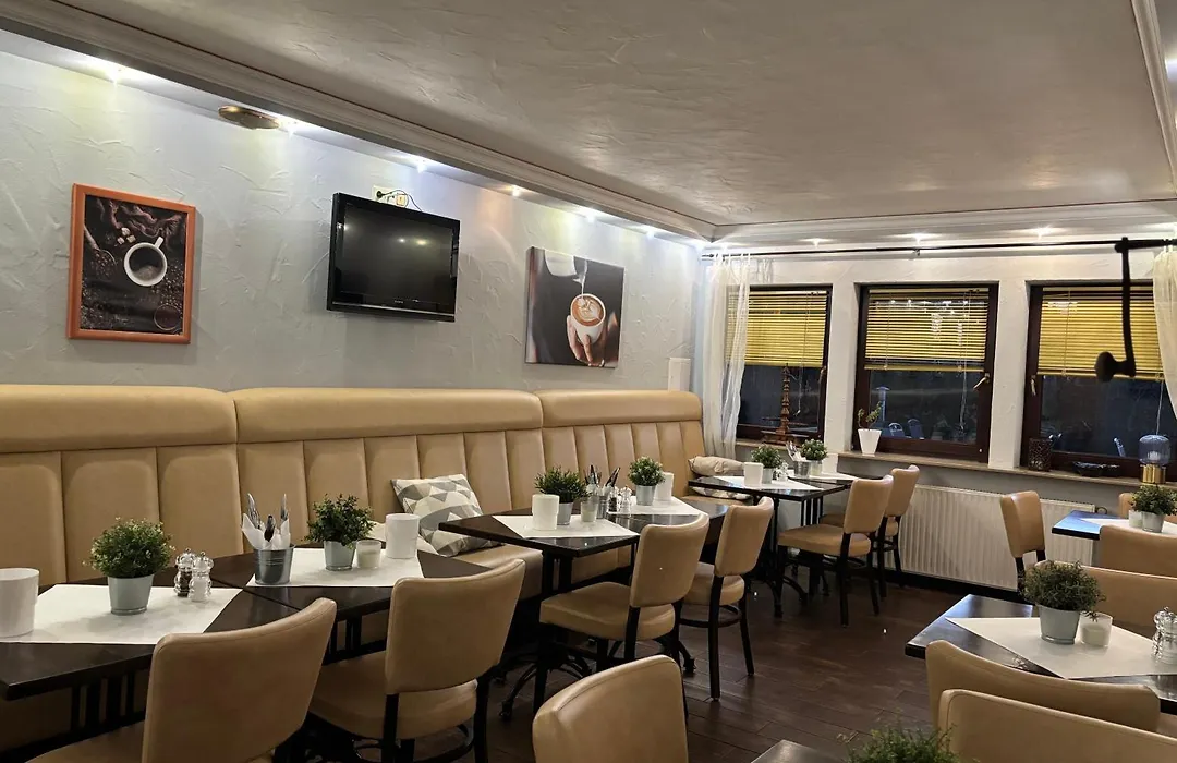 Hotel Pirsch-1