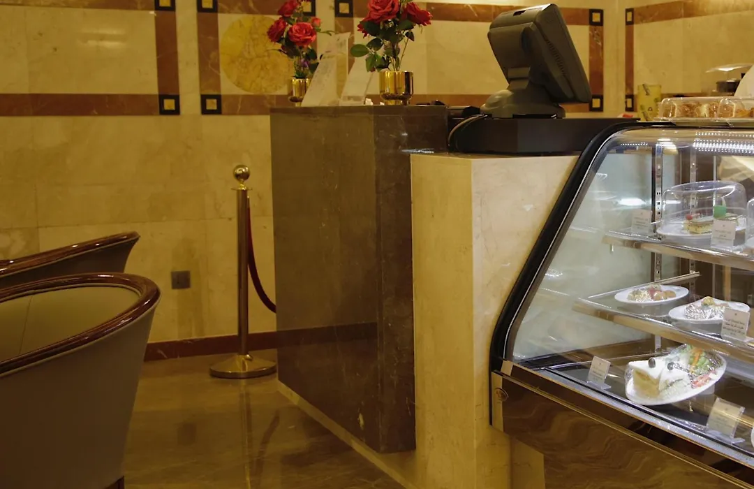 Nozol Royal Hotel-1