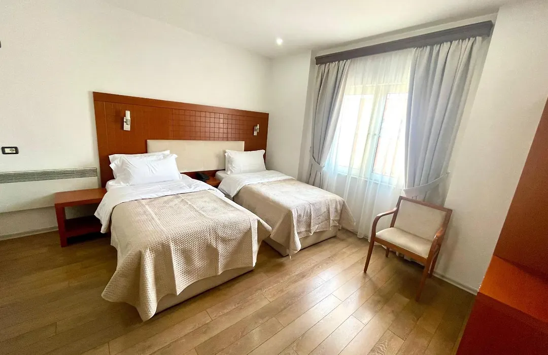 City 5 Hotel-1