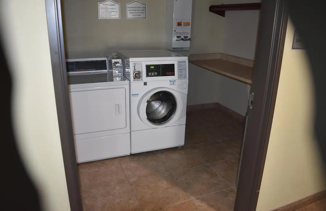 Best Western Oasis Inn-1