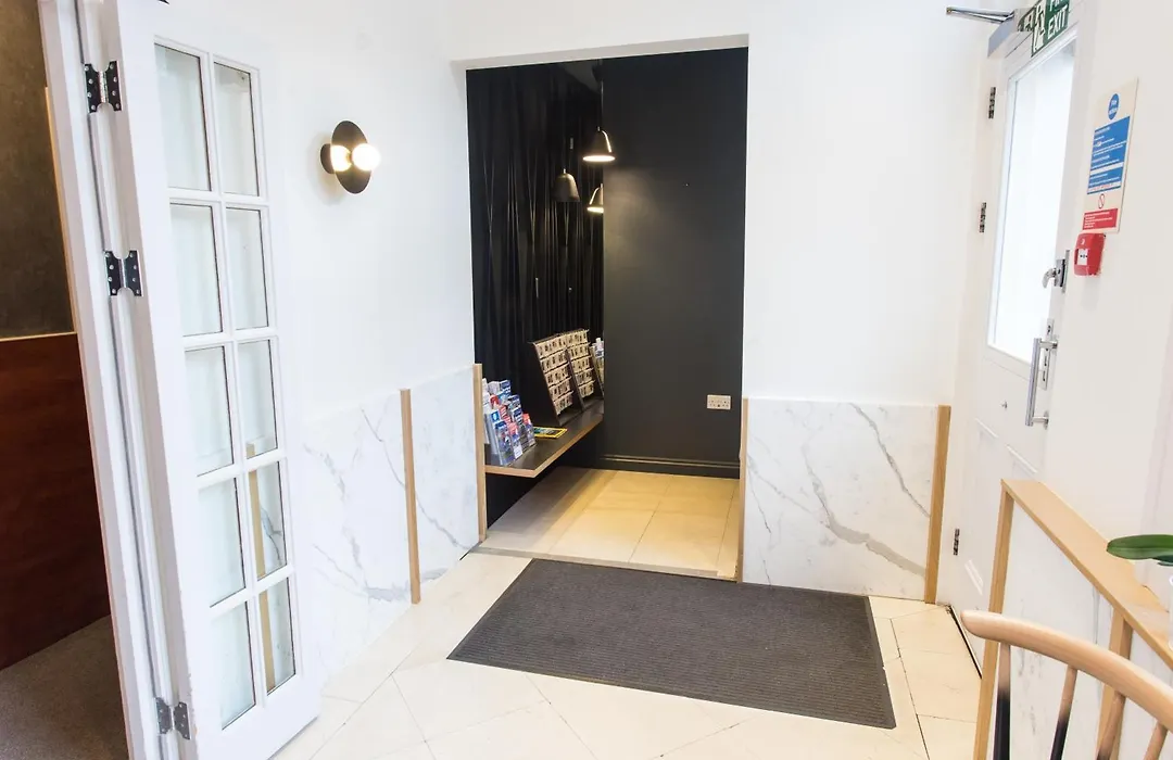 Wardonia Hotel Kings Cross-1