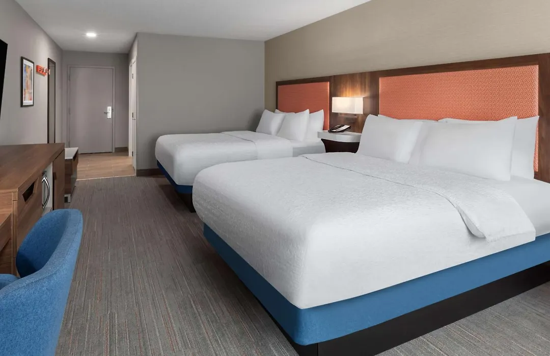 Hampton Inn & Suites Saginaw-1