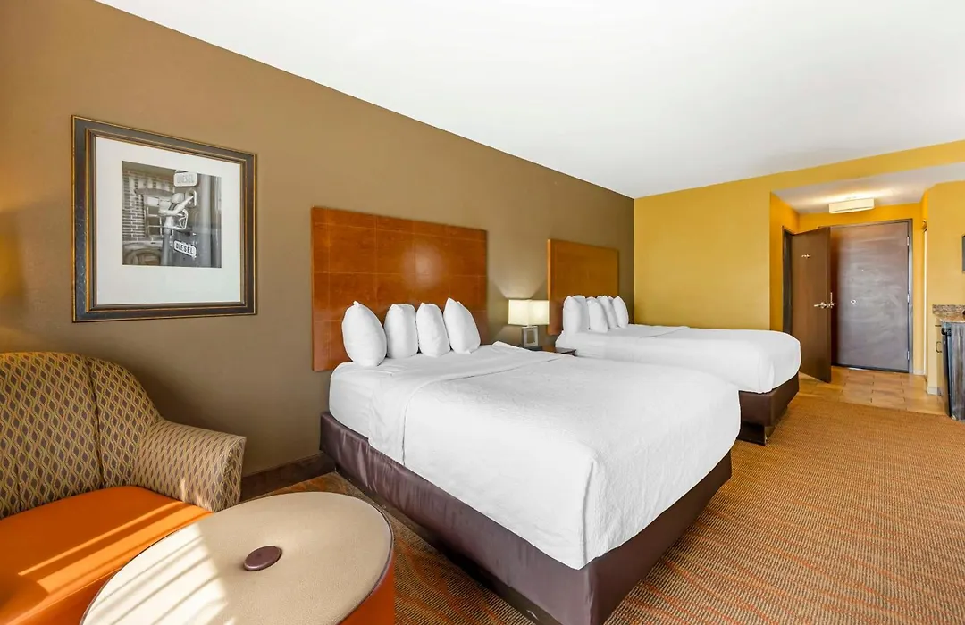 Best Western Plus Tupelo Inn & Suites-1