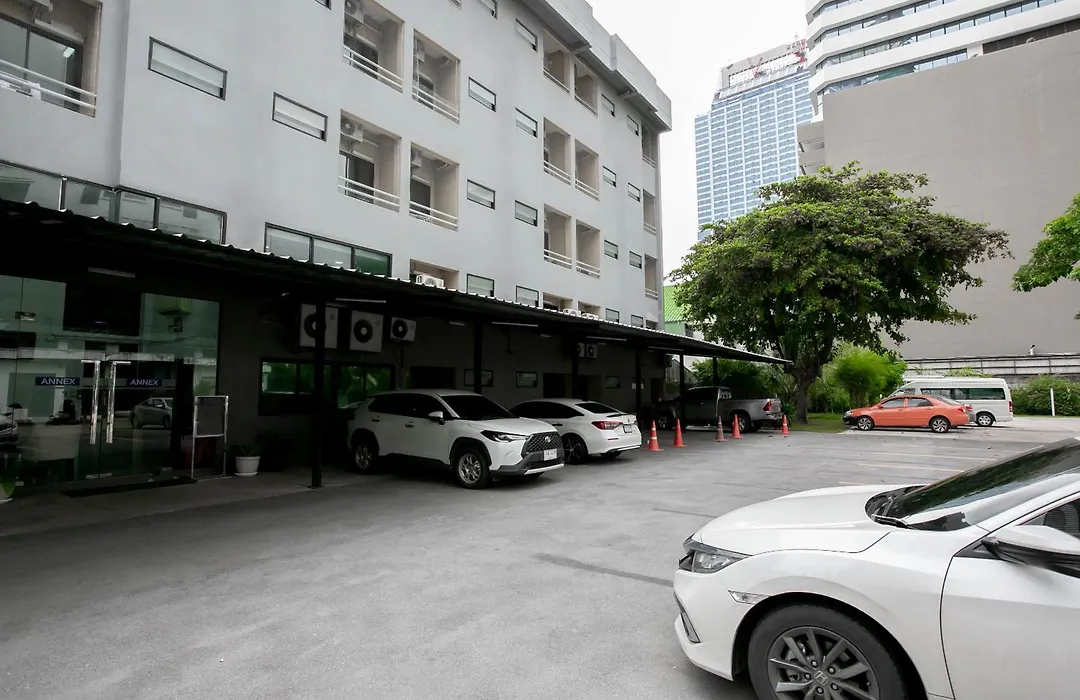 Annex Lumpini Bangkok-1