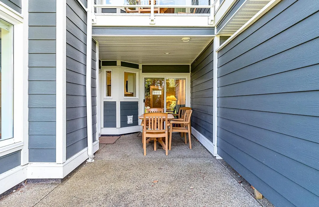 Pacific Shores Resort & Spa-1