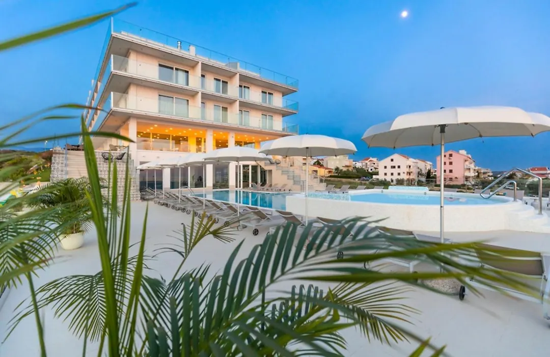 Hotel In Excelsis-1