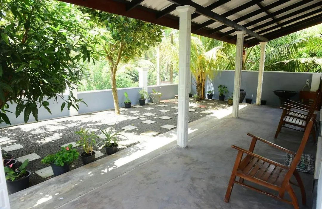 Momo Villa-1