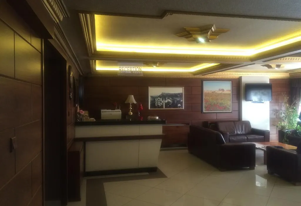 Berlitz Hotel-1