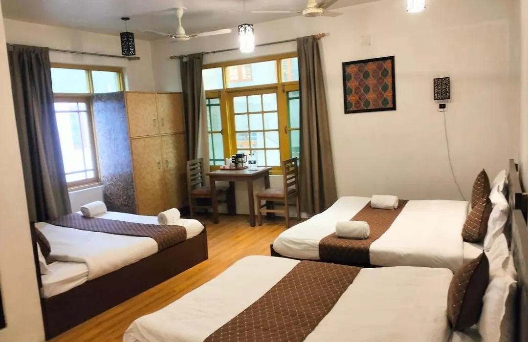 Chinar Inn-1