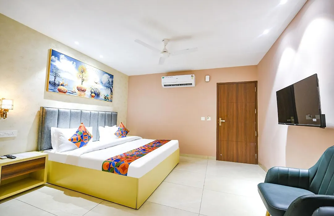 Fabhotel Supreme Suites-1