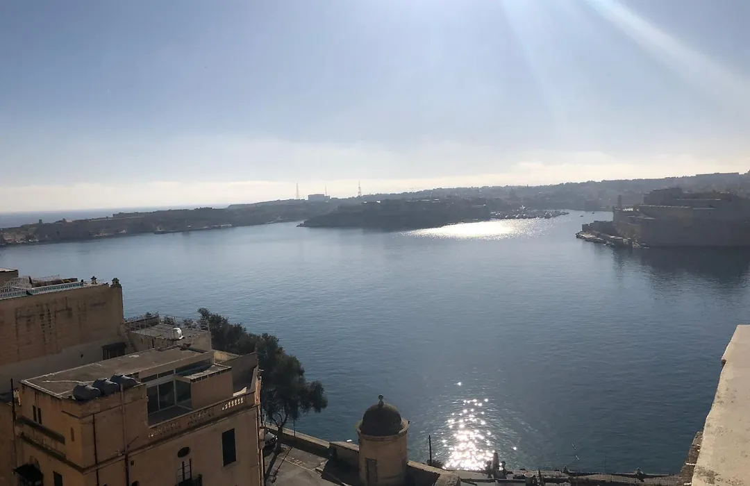 Grand Harbour Hotel-1