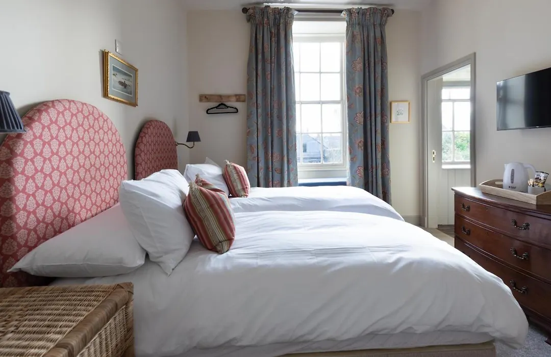 The Black Bull Hotel-1