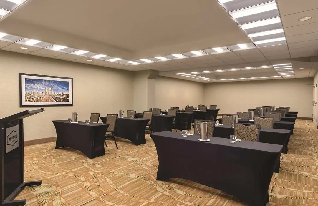 Hampton Inn New York - Laguardia Airport-1