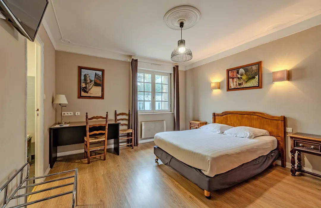 Logis Hotel De La Corniche-1