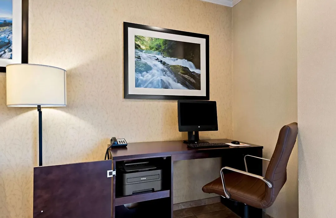 Comfort Inn & Suites Creswell-1