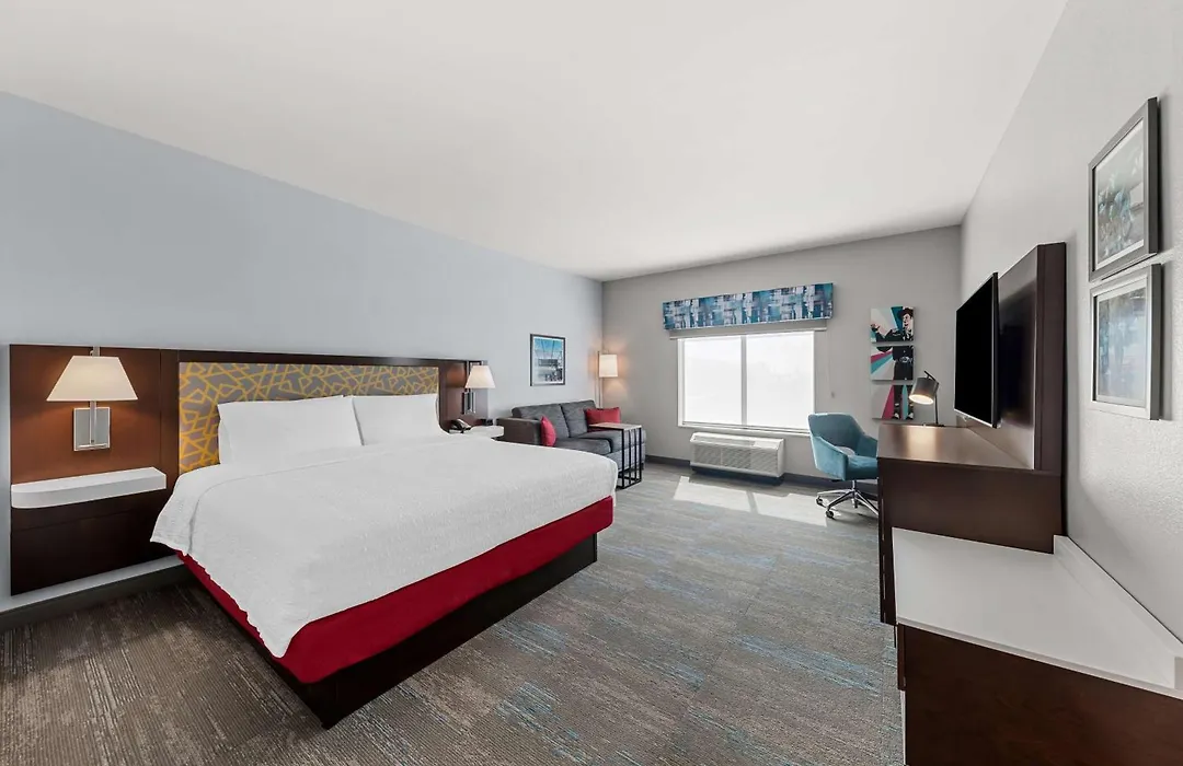 Hampton Inn & Suites Dallas - Farmers Branch-1