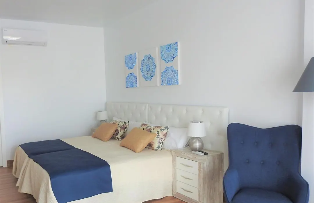 Sandra Rooms-1