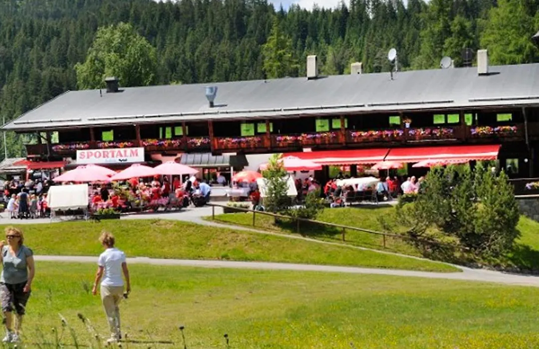 Sportalm Seefeld - Ski In Ski Out Doppelzimmer-1