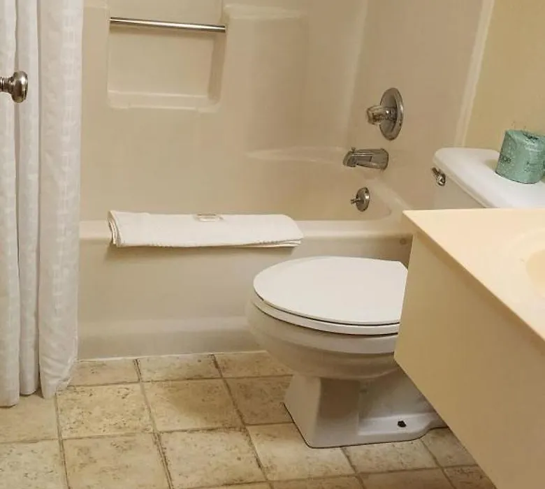 Rodeway Inn-1