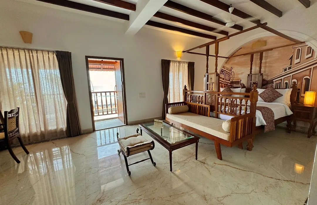 La Plage Seaview Suites-1