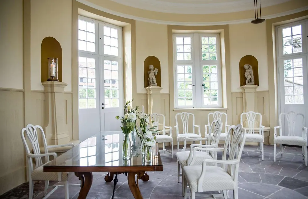 Schlosshotel Muenchhausen-1