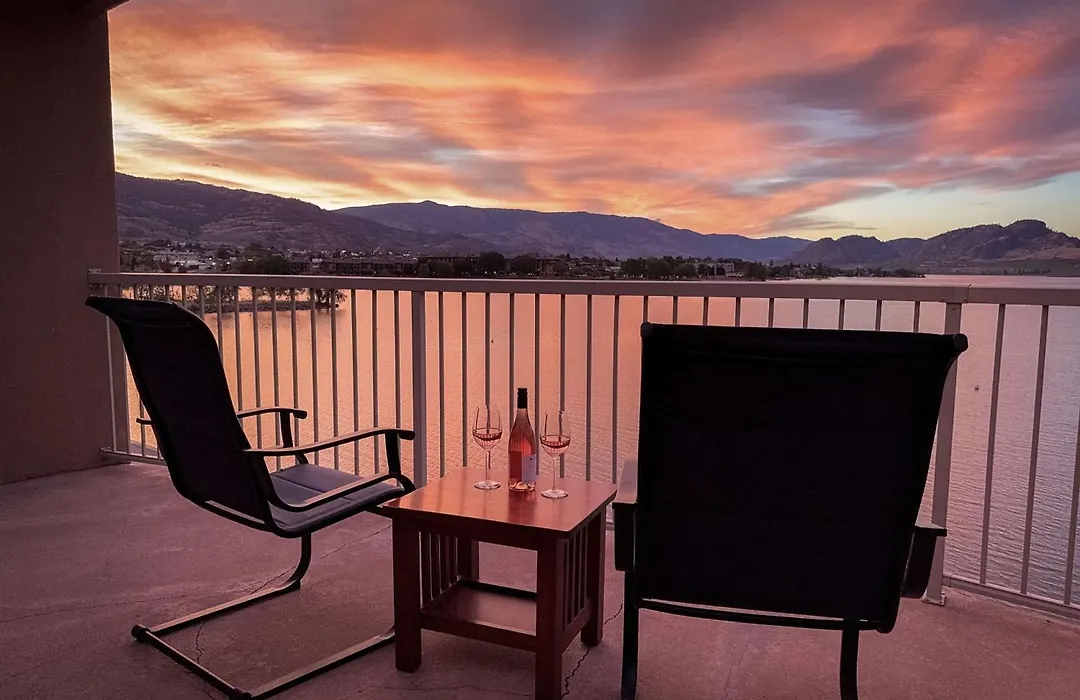 Coast Osoyoos Beach Hotel-1