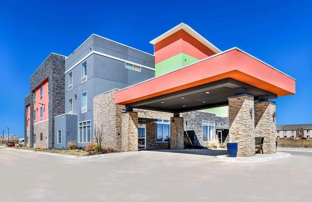 Hy-Lo Hotel-1