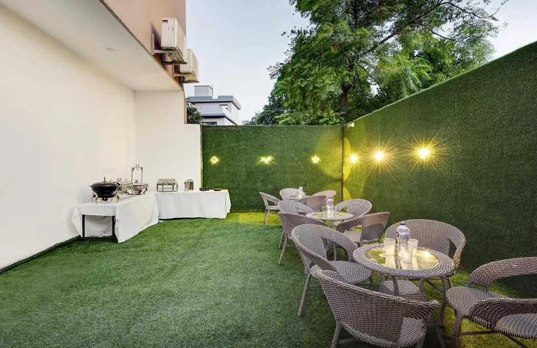 Itsy Hotels Vedansh-1