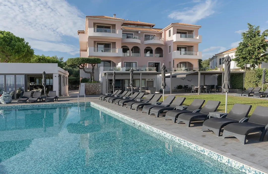 Kymothoe Elite Suites-1