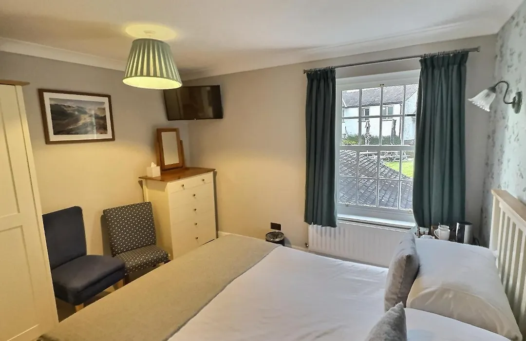 Three Shires Inn-1