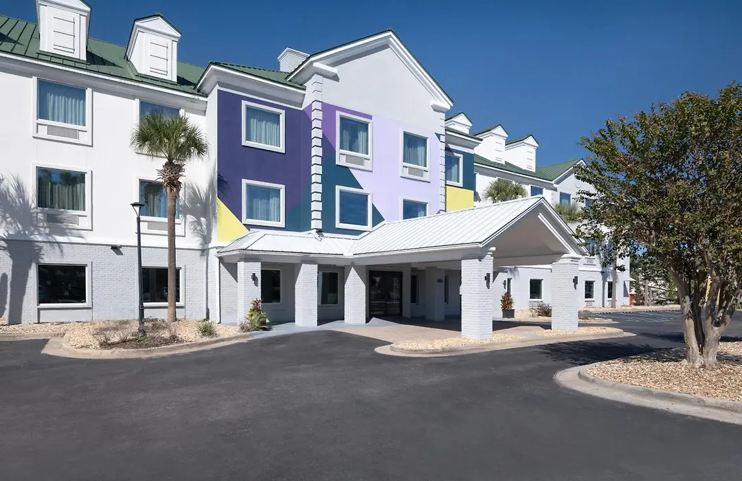Spark By Hilton Destin-1