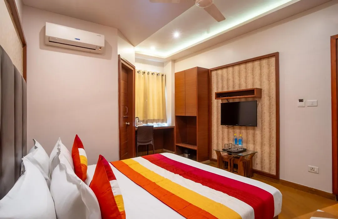 Uddhav Vilas A Family Hotel-1