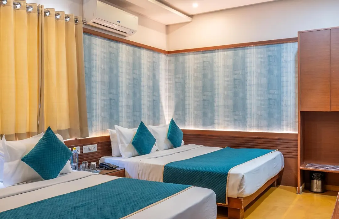 Uddhav Vilas A Family Hotel-1