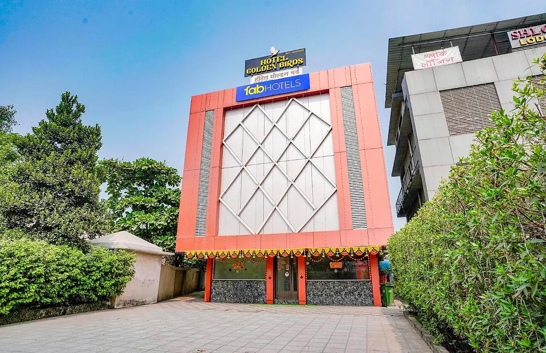 Fabhotel Golden Bird-1