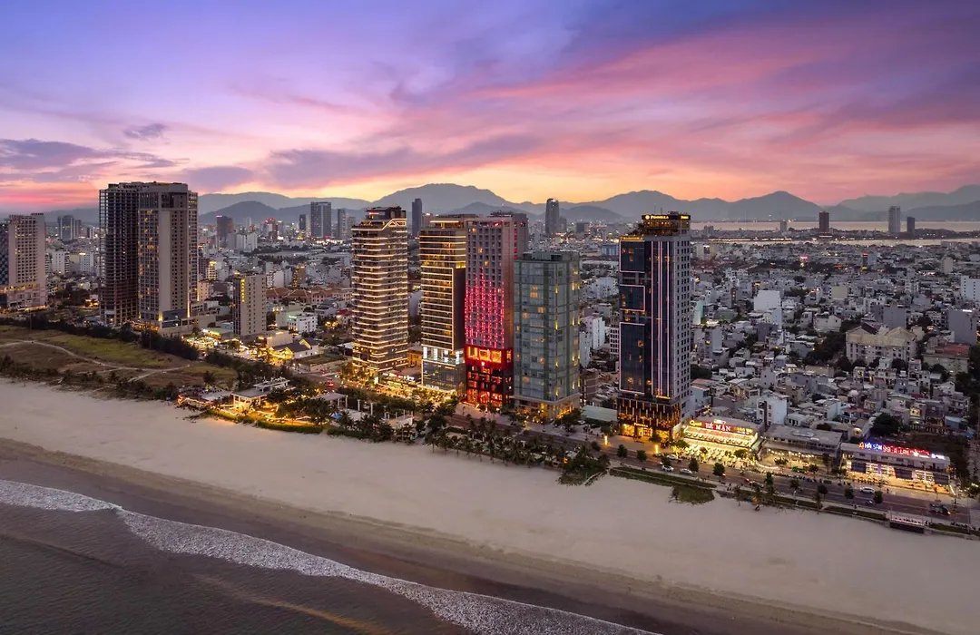 Radisson Red Danang-1