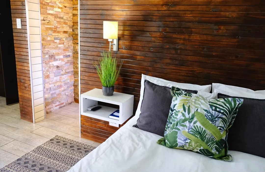 White Swan Guesthouse-1